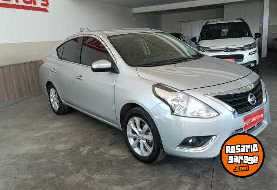 Autos - Nissan VERSA 2018 Nafta 70900Km - En Venta