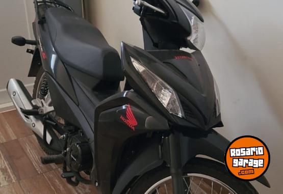 Motos - Honda WAVE S 2024 Nafta 8000Km - En Venta