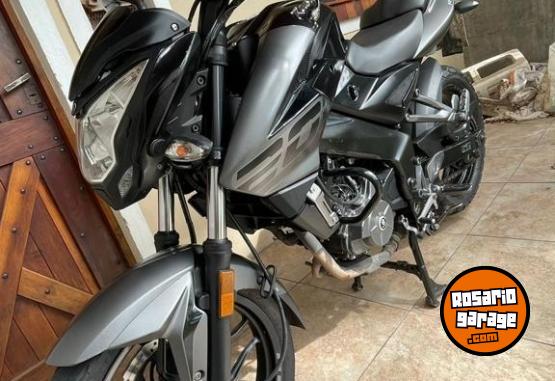 Motos - Bajaj Rouser NS200 2017 Nafta 33000Km - En Venta