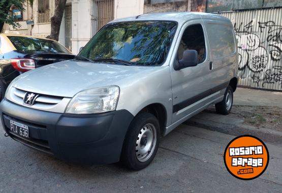 Utilitarios - Peugeot Partner 2016 Diesel 175000Km - En Venta