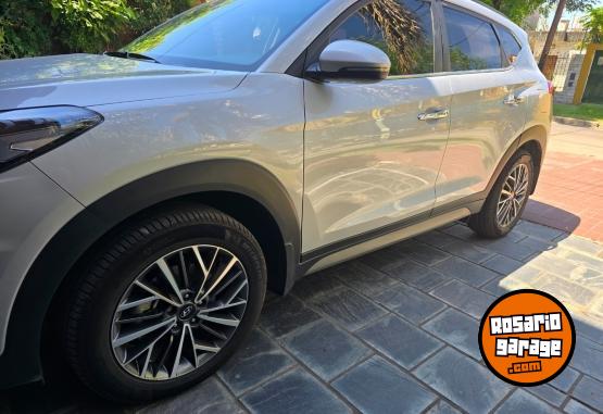 Autos - Hyundai Tucson 4WD diesel  4x4 2019 Diesel 93000Km - En Venta