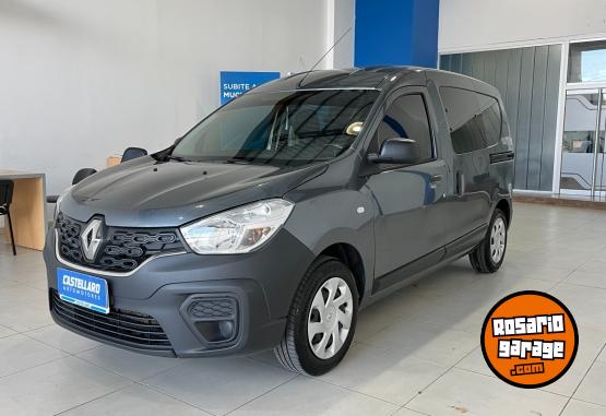 Utilitarios - Renault Kangoo Express Confort 2022 Nafta 74200Km - En Venta