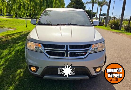 Camionetas - Dodge JOURNEY 2012 Nafta 93000Km - En Venta