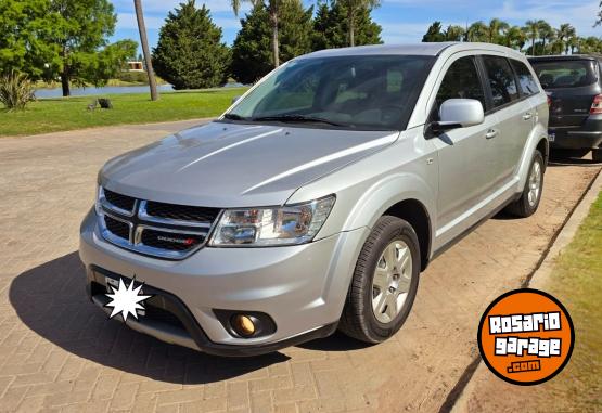 Camionetas - Dodge JOURNEY 2012 Nafta 93000Km - En Venta