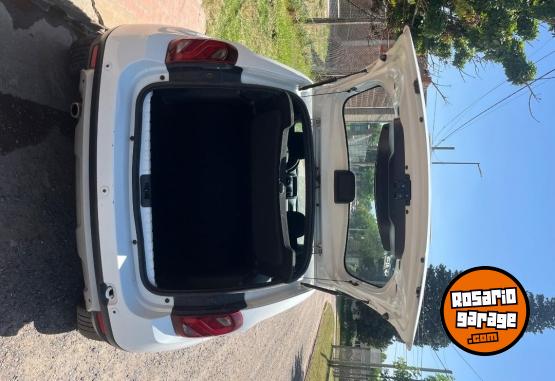 Camionetas - Renault Duster 2019 GNC 113000Km - En Venta