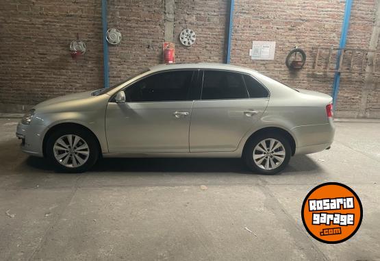 Autos - Volkswagen luxury 2.5 2010 Nafta 150000Km - En Venta