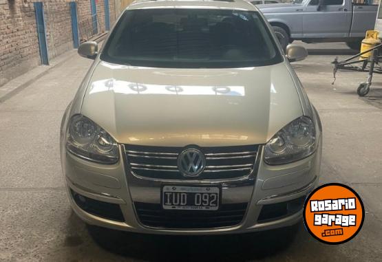 Autos - Volkswagen luxury 2.5 2010 Nafta 150000Km - En Venta