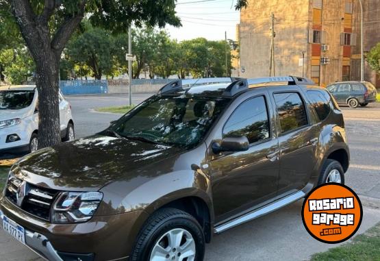 Camionetas - Renault Duster privileg motor 2.0 2017 Nafta 85000Km - En Venta