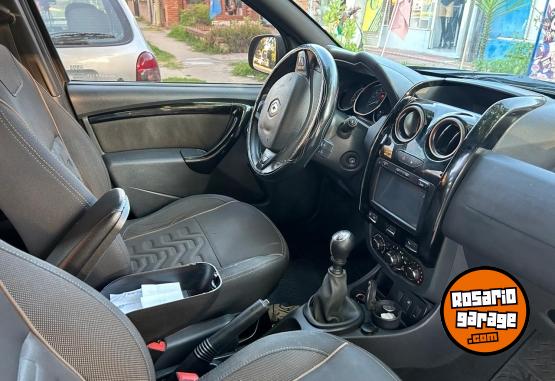 Camionetas - Renault Duster privileg motor 2.0 2017 Nafta 85000Km - En Venta