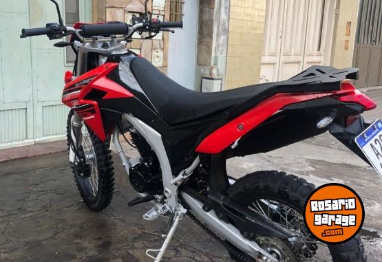 Motos - Guerrero Gxr 250 2023 Nafta 3500Km - En Venta