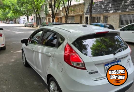 Autos - Ford Fiesta 2017 Nafta 94000Km - En Venta