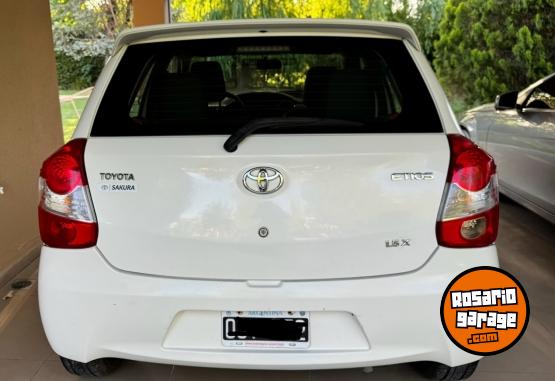 Autos - Toyota ETIOS X 1.5 M/T 2015 Nafta 174000Km - En Venta