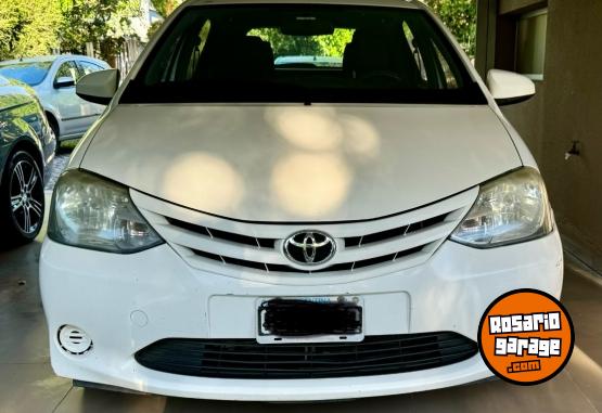 Autos - Toyota ETIOS X 1.5 M/T 2015 Nafta 174000Km - En Venta