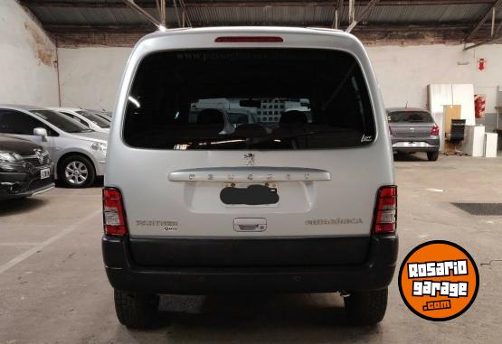 Utilitarios - Peugeot Partner Patagnica 2013 Nafta 170000Km - En Venta