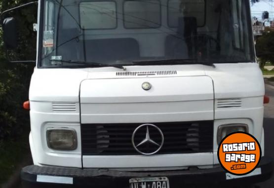 Camiones y Gras - Mercedes 608 modelo 87 - En Venta