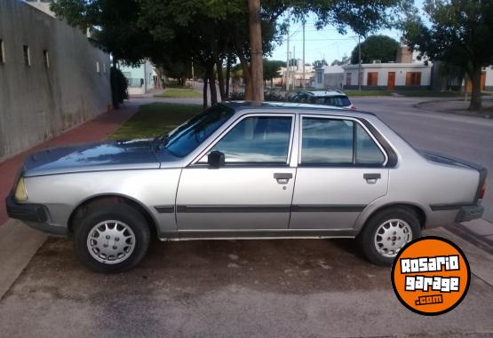 Autos - Renault 18 GXE 2.0 1990 Nafta 193500Km - En Venta