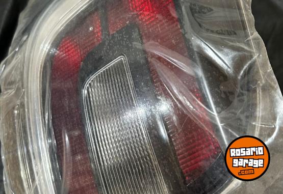 Accesorios para Autos - Faro Optica Trasero Sandero Stepway 2014 2015 2016 2017 2018 - En Venta