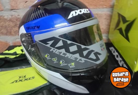 Accesorios para Motos - Camperas Stav y cascos Axxis - En Venta