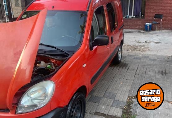 Utilitarios - Renault Kangoo 2011 GNC 216000Km - En Venta