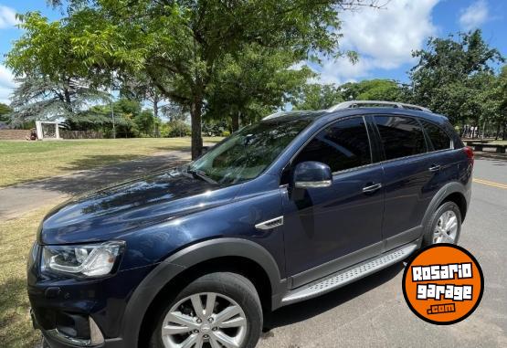 Camionetas - Chevrolet Captiva 2,2D LTZ / AT 4x4 2018 Diesel 89600Km - En Venta