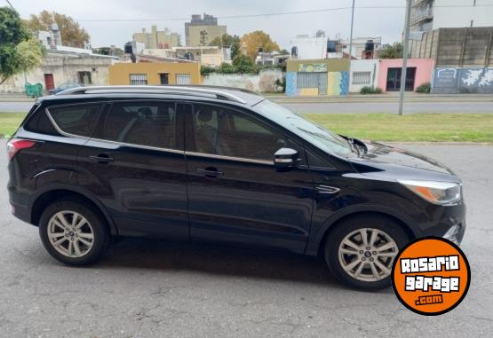 Camionetas - Ford KUGA SEL 2.0 ECOBOOST 2017 Nafta 100000Km - En Venta