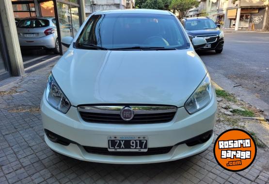 Autos - Fiat Grand Siena Atractive 1.4 2013 Nafta 142000Km - En Venta