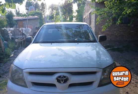 Camionetas - Toyota Hilux 2007 Diesel 180000Km - En Venta