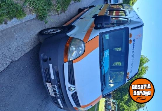 Utilitarios - Renault Master 2012 Diesel 290000Km - En Venta