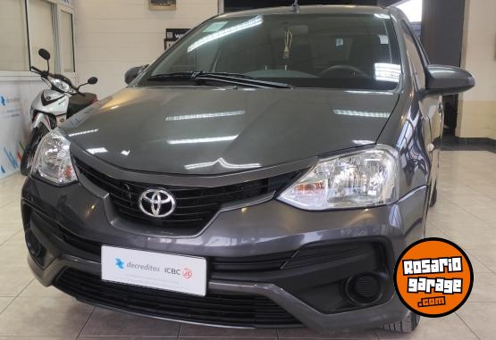 Autos - Toyota ETIOS X 2022 Nafta 73153Km - En Venta