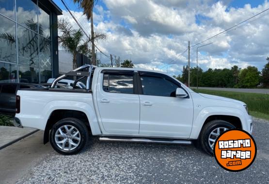 Camionetas - Volkswagen Amarok V6 Highline 4x4 2023 Diesel 15000Km - En Venta