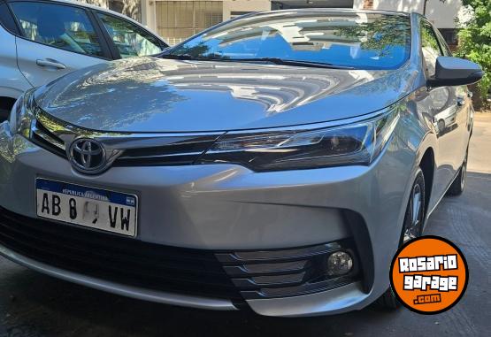 Autos - Toyota Corolla XEI CVT 1.8 L.NUE 2017 Nafta 120000Km - En Venta