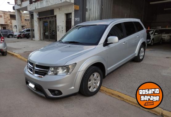 Camionetas - Dodge Journey 2011 Nafta 135000Km - En Venta