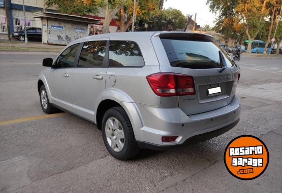 Camionetas - Dodge Journey 2011 Nafta 135000Km - En Venta