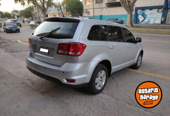 Camionetas - Dodge Journey 2011 Nafta 135000Km - En Venta