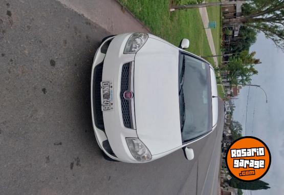 Autos - Fiat Siena 2015 GNC 118000Km - En Venta