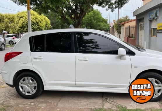 Autos - Nissan Tiida 2012 Nafta 147000Km - En Venta