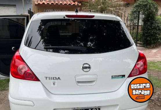 Autos - Nissan Tiida 2012 Nafta 147000Km - En Venta