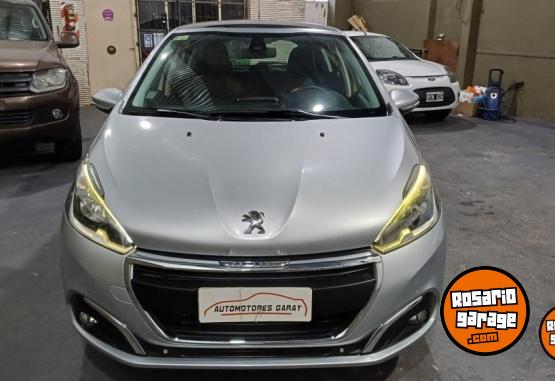 Autos - Peugeot 208 2017 Nafta 90000Km - En Venta