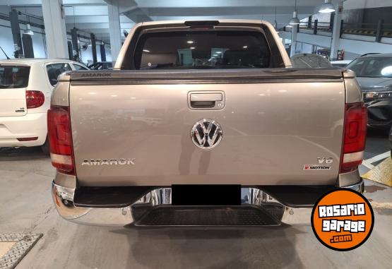 Camionetas - Volkswagen AMAROK V6 EXTREME 258CV 2020 Diesel 135000Km - En Venta