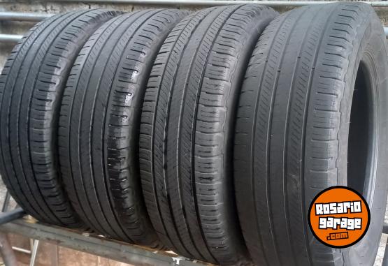 Accesorios para Autos - Michelin Primacy 225 65 17 - En Venta