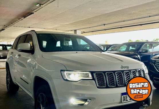 Camionetas - Jeep Grand Cherokee Overland 2020 Nafta 36000Km - En Venta