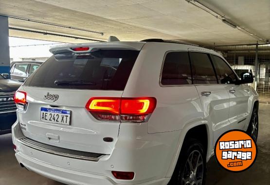 Camionetas - Jeep Grand Cherokee Overland 2020 Nafta 36000Km - En Venta