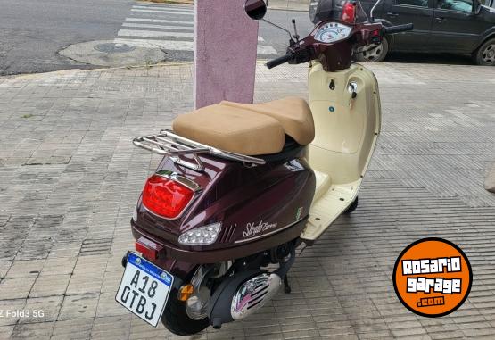 Motos - Motomel Astrato 150 2023 Nafta 3000Km - En Venta