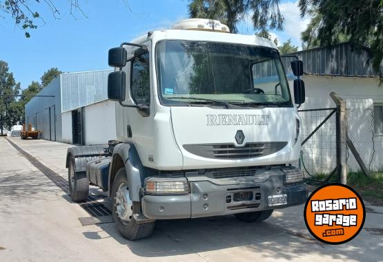 Camiones y Gras - Renault Midlum 300 dxi - En Venta