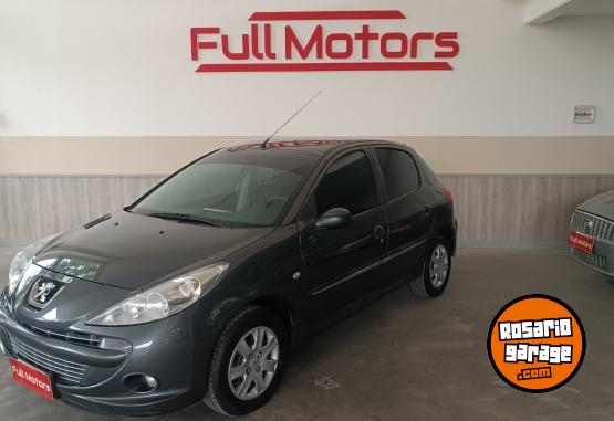 Autos - Peugeot 207 2013 Nafta 105300Km - En Venta