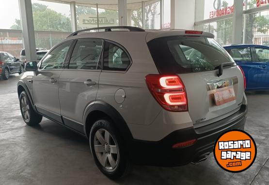 Camionetas - Chevrolet CAPTIVA 2018 Nafta 76300Km - En Venta