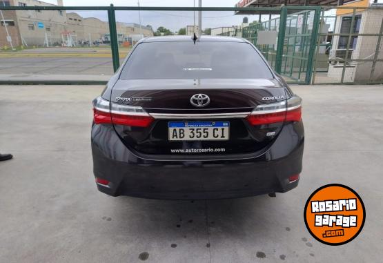 Autos - Toyota Corolla SEG 2017 Nafta 85000Km - En Venta