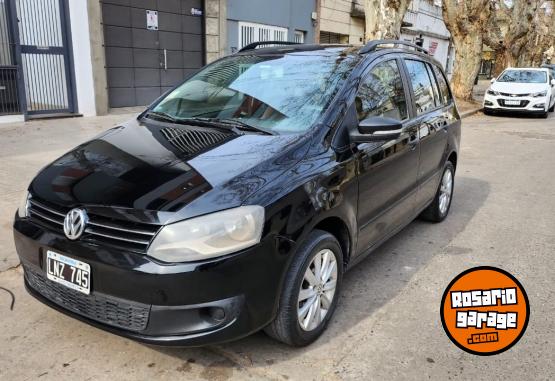 Autos - Volkswagen Suran trendline 1.6 permu 2012 Nafta 140000Km - En Venta