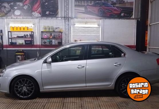 Autos - Volkswagen Vento 2010 Nafta 175000Km - En Venta