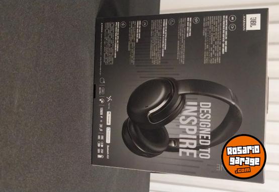 Electrnica - Auriculares  JBL Tour One - En Venta